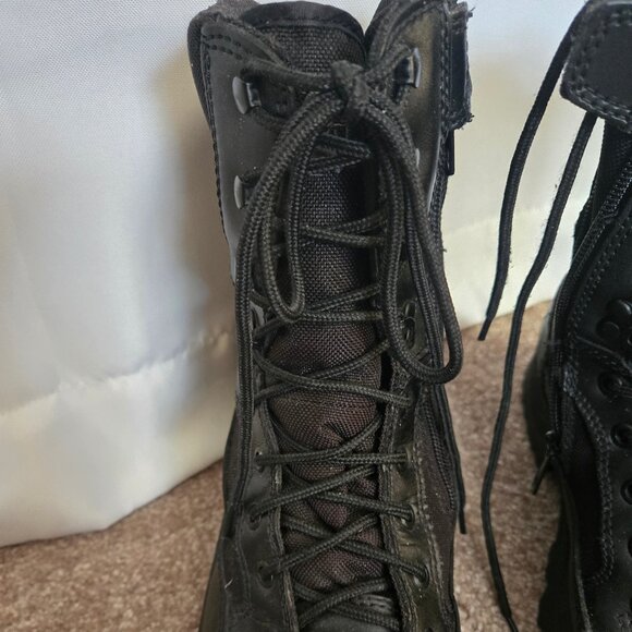 HQ Issue Waterproof Boots - Picture 2 of 11